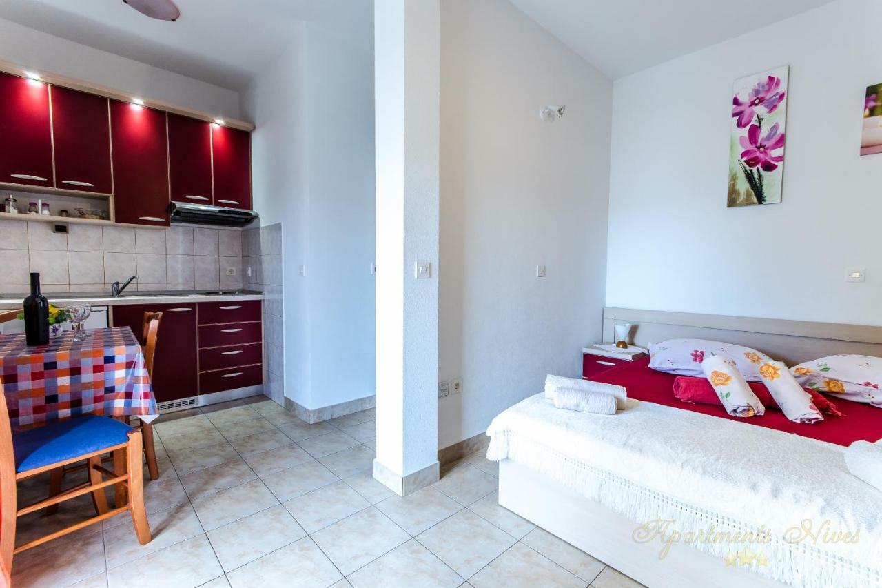 Apartments Nives Suhi Potok Jesenice  Eksteriør bilde