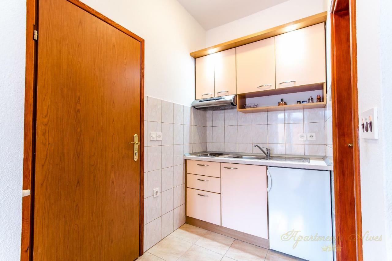 Apartments Nives Suhi Potok Jesenice  Eksteriør bilde